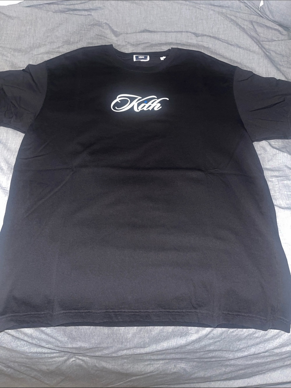 Kith Men’s Black Logo T-Shirt. Size L